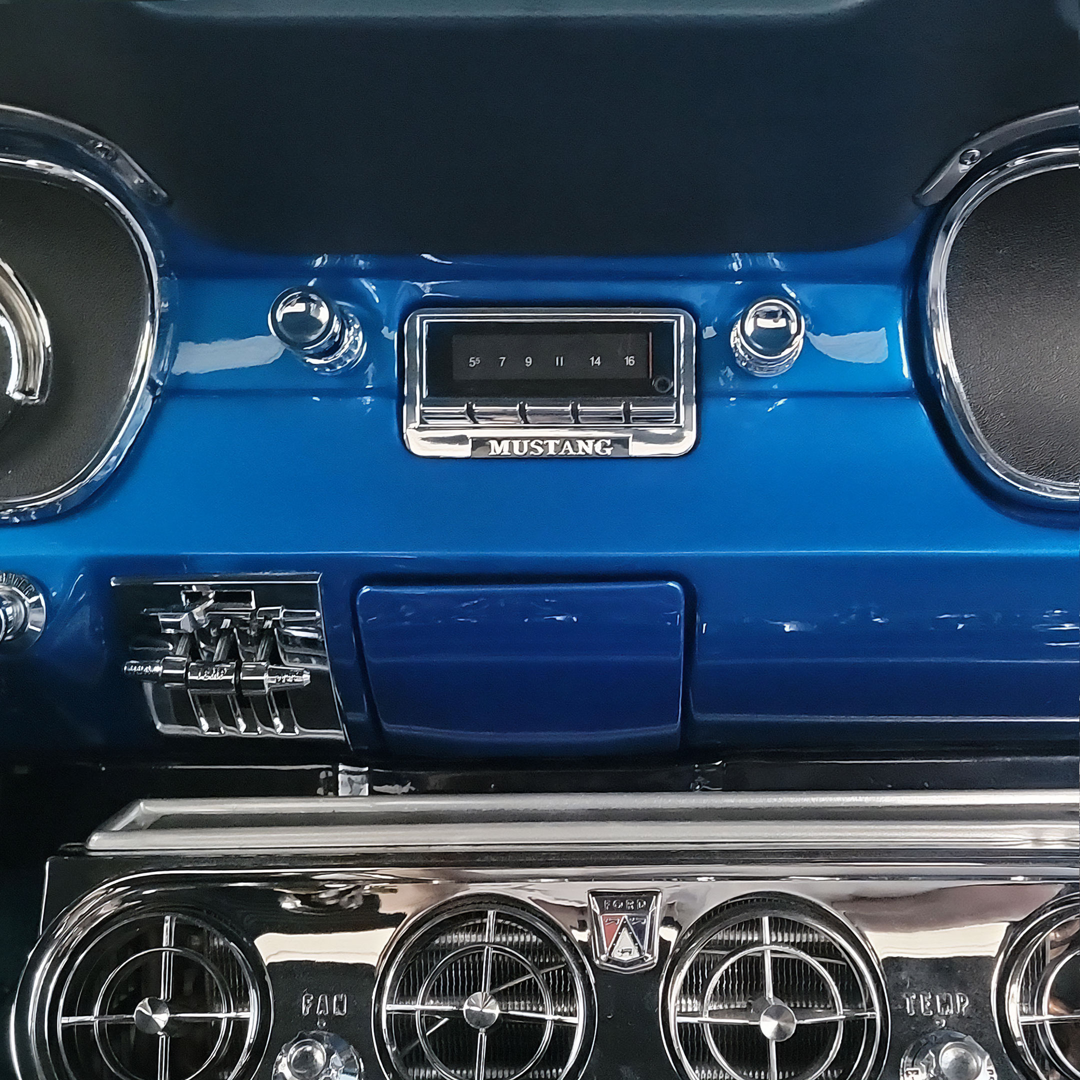 19641966 Mustang Slidebar Radio with Bluetooth CAMMSSBR2