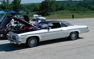 Customer Stories: 1975 Oldsmobile Delta 88 Royale Convertible